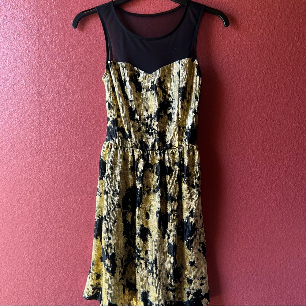 2/$15💖BONGO Gold Foiled Dress